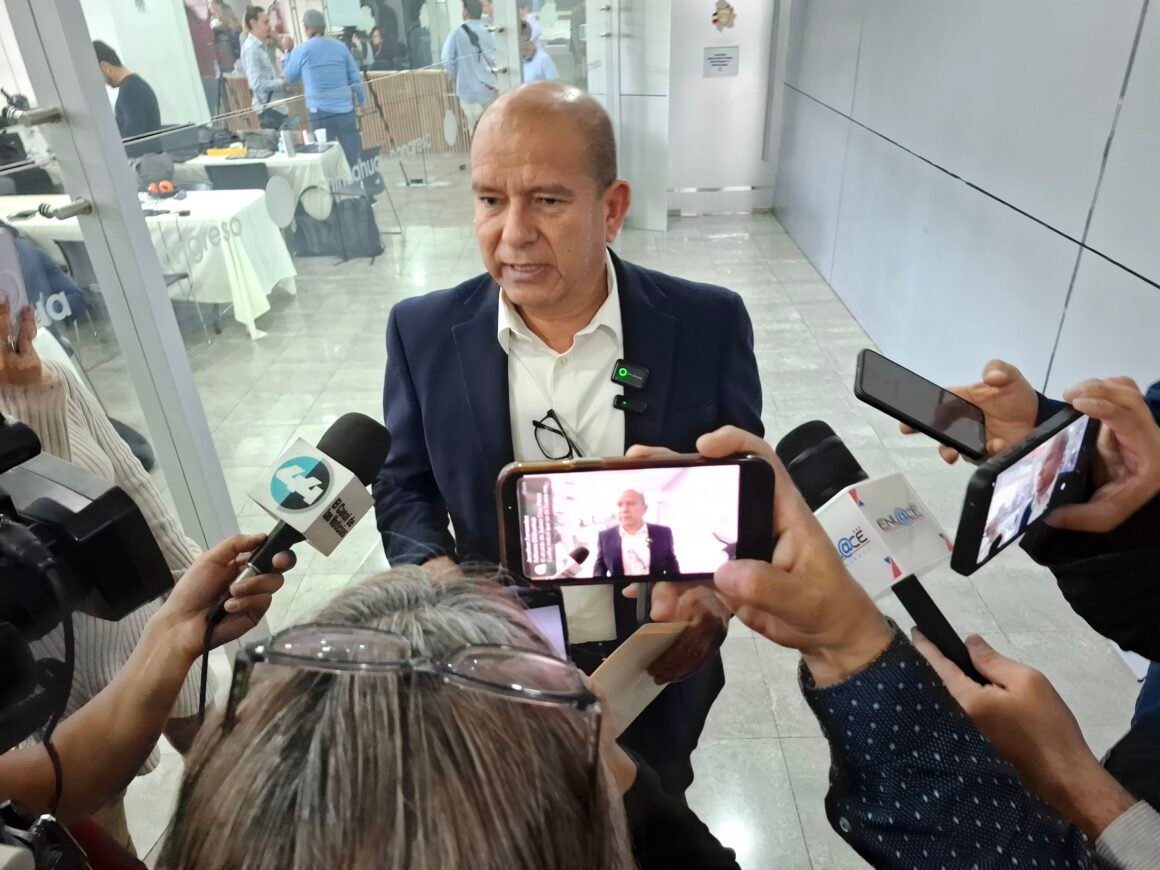 Defiende Cuauhtémoc Estrada donativo a Cuba y cuestiona críticas