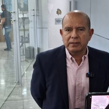 “Dirigencias deben actuar como árbitro y construir unidad”: Estrada; cuestiona a Brighite Granados