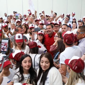 Cruz se destapa con respaldo del grupo Coyoacán