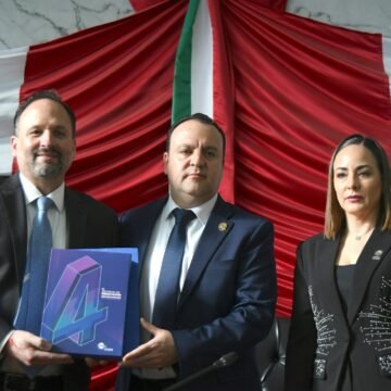 IMG-20260301-WA0002 Presidente del Congreso recibe Cuarto Informe de la Gobernadora en Sesión Solemne