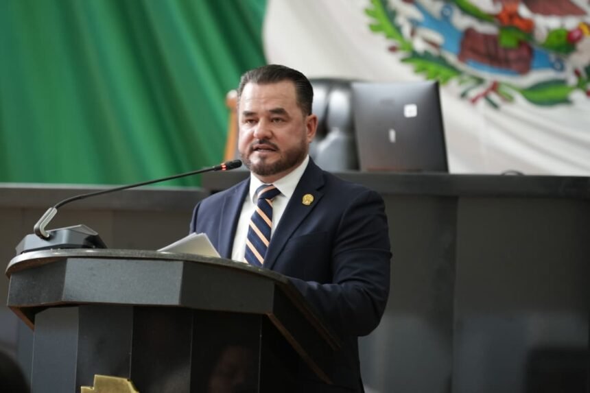 Aprueba Congreso decreto histórico para protección y defensa de las y los trabajadores de la educación