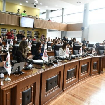 Aprueba Congreso reforma a la Constitución para reducir la jornada laboral