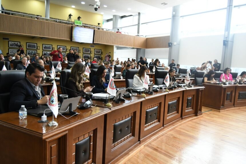 Aprueba Congreso reforma a la Constitución para reducir la jornada laboral