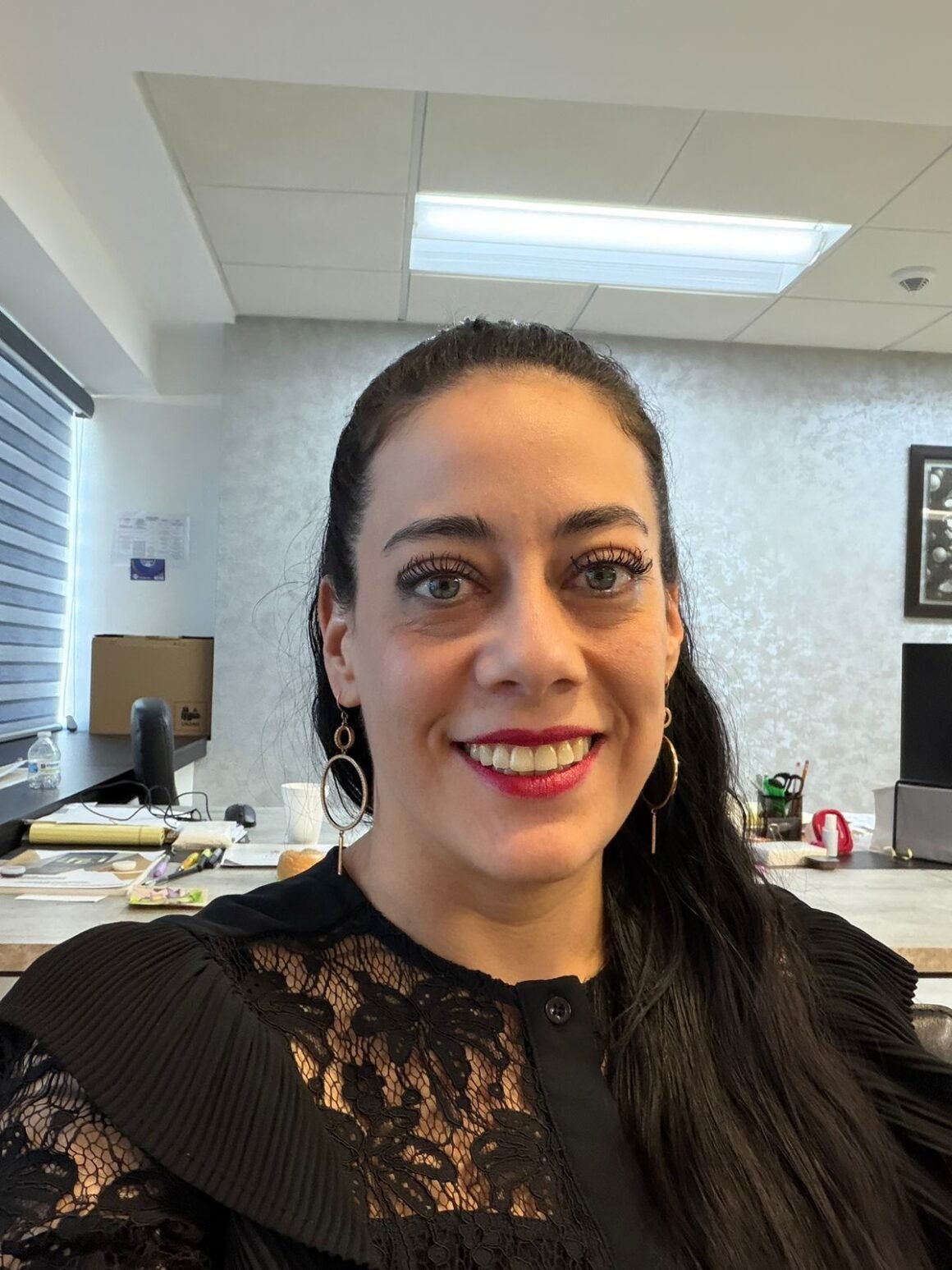 América Aguilar exhibe que continúa simulación en Registro de Deudores Alimentarios Morosos