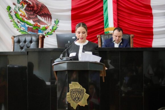 Impulsa Yesenia Reyes iniciativa para reconocer a profesionales de la salud pública