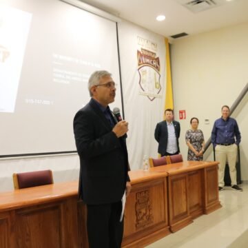 Promueve Universidad de Texas en El Paso sus programas de posgrado en la UACH.