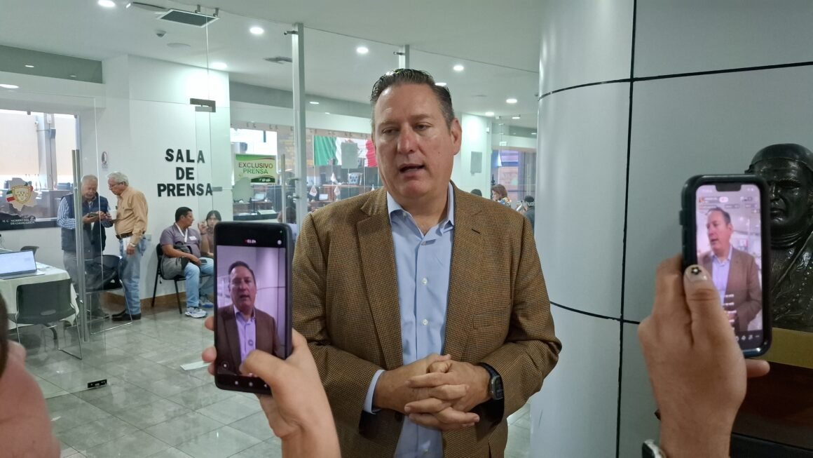 “Es un absurdo y atenta contra la soberanía”: Carlos Olson critica reforma electoral