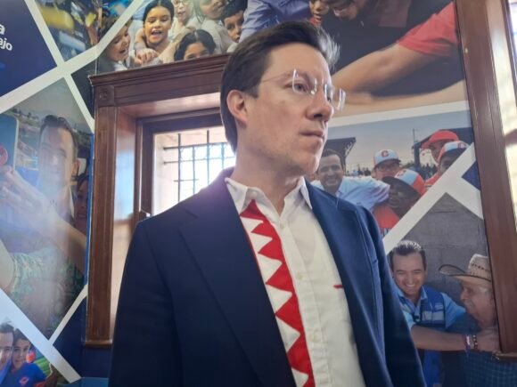 “Hay que esperar los tiempos”, señala Roberto Fuentes sobre posible licencia de Bonilla