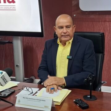 “Corral no tiene nada que estar opinando de Morena”: Cuauhtémoc Estrada