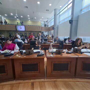 Retrasan sesión en el Congreso; decretan receso por ausencia de diputados del PAN