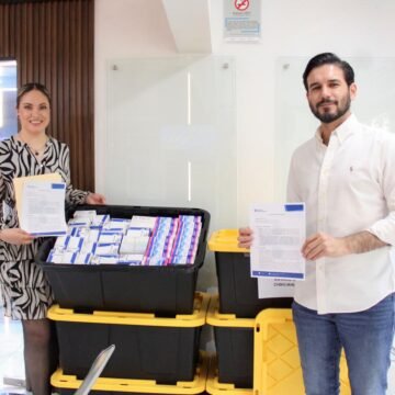 Gestiona Yesenia Reyes más de 1,300 cajas de medicamentos para el Distrito 01