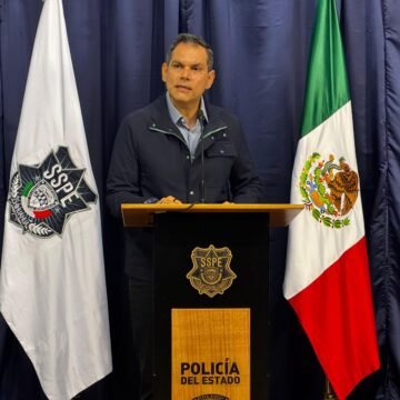 Suspende SSPE a elemento que disparó afuera de bar; buscan su baja