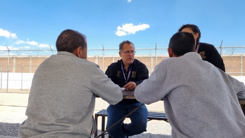 Poder Judicial de Chihuahua arranca Jornada de Justicia Itinerante en el CERESO No. 1; asesora a internos sobre su situación legal