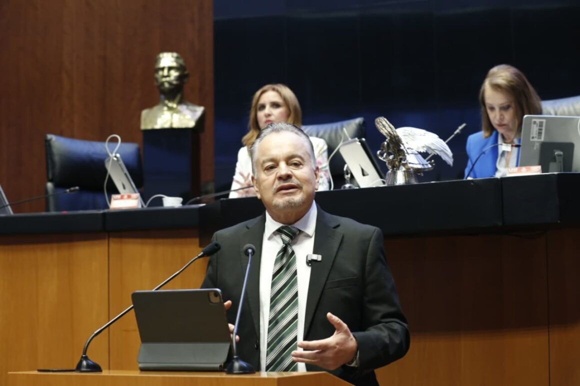 Exige Mario Vázquez responsabilidad a alcalde de Juárez por desvío de recursos