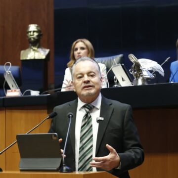 Exige Mario Vázquez responsabilidad a alcalde de Juárez por desvío de recursos