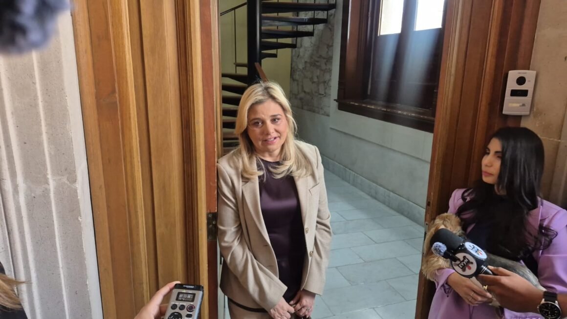 “¿Quieren sangre?”: Maru Campos enfría versiones de cambio de gabinete