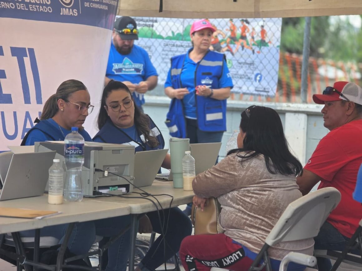 Lleva JMAS Chihuahua el programa Aguardianes en Acción a la deportiva Pistolas Meneses