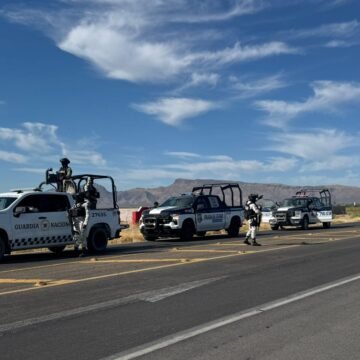 Enfrentamiento en Ojinaga desata persecución y bloqueos; incendian Oxxo en Aldama