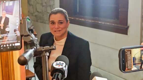 Campos se blinda con “unidad de investigación” y evita explicar caso de agentes de la CIA