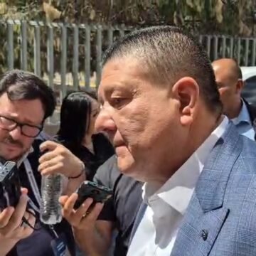 “Se mantiene la cordialidad”: Jáuregui destaca relación con De la Peña y llama a la unidad