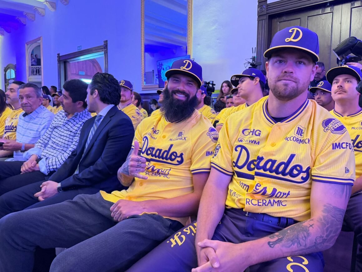 Dorados presenta uniformes y equipo para la temporada 2026 de la LMB