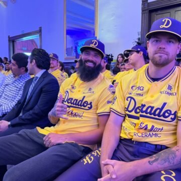 Dorados presenta uniformes y equipo para la temporada 2026 de la LMB