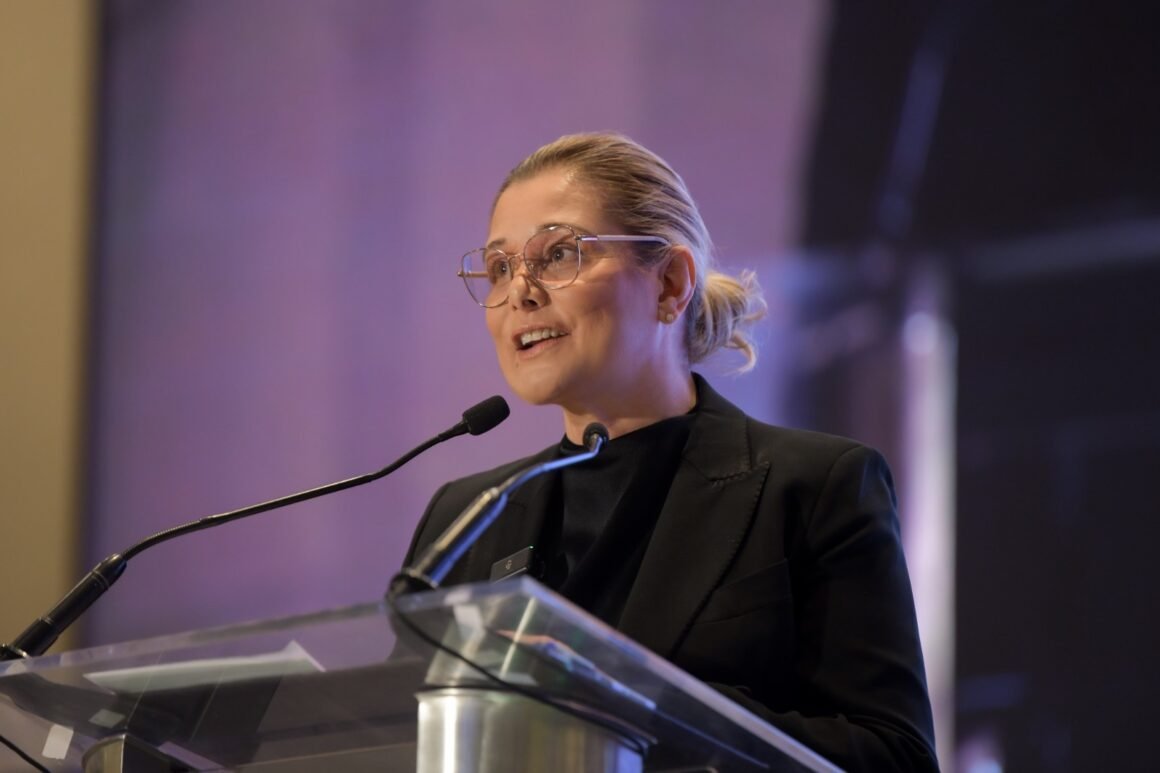 Maru pide audiencia con Sheinbaum