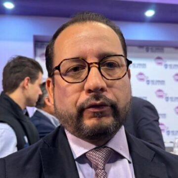 Comitivas de inversión en la SIDE, sin grandes resultados