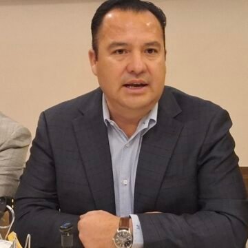 Valenciano levanta la mano para buscar candidatura del PAN a la gubernatura en 2027