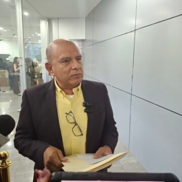 “Cada vez se desenmascaran más elementos”: Cuauhtémoc Estrada cuestiona omisiones en caso de narcolaboratorio