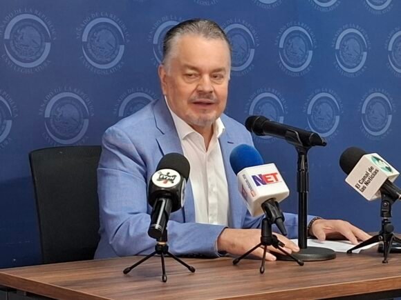 “Va a traicionar también a Morena”: Mario Vázquez lanza críticas contra Javier Corral