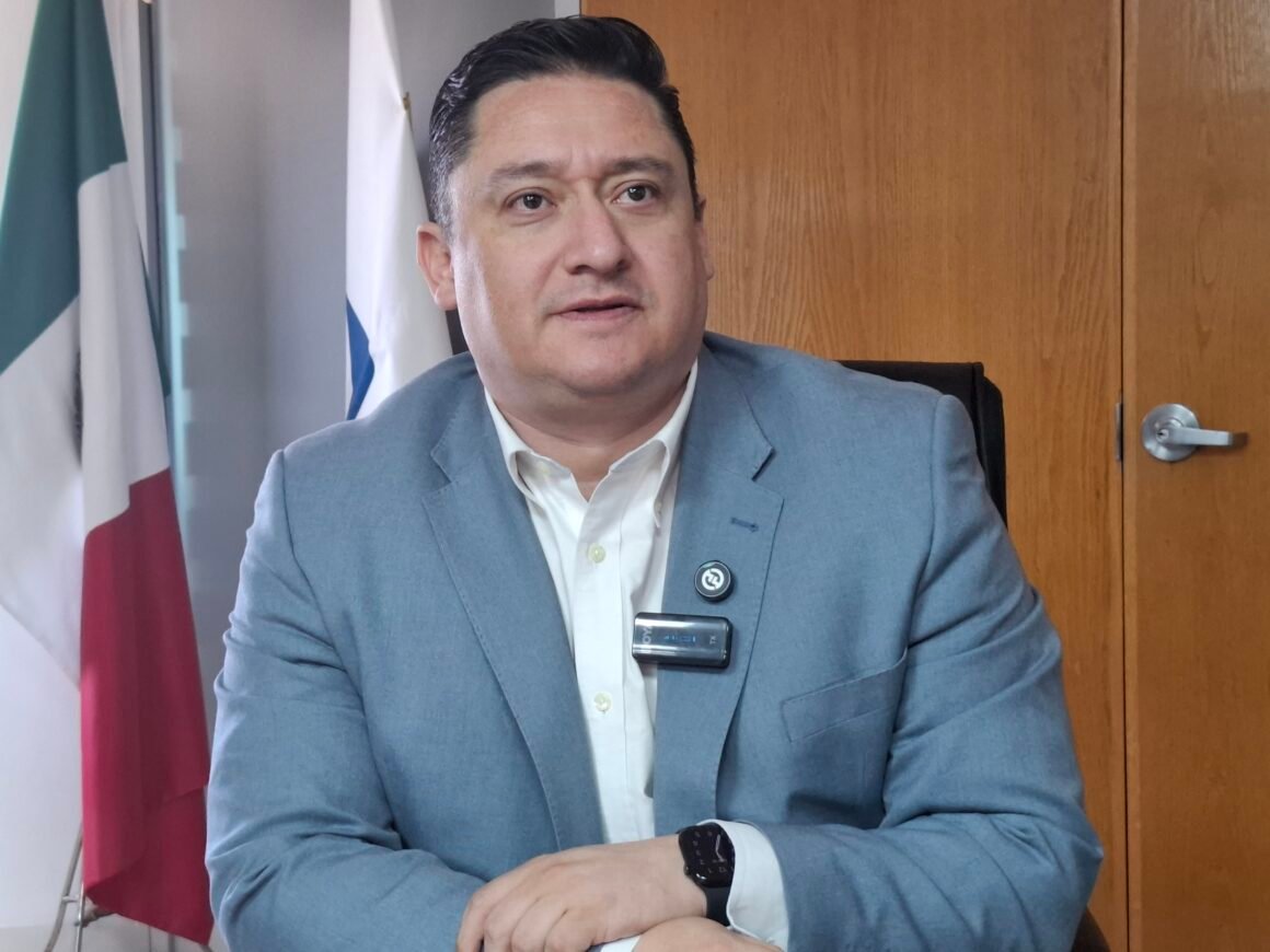 “Morena llenó los VIP para que líderes llegarán en avión y a simpatizantes los envío en camiones”