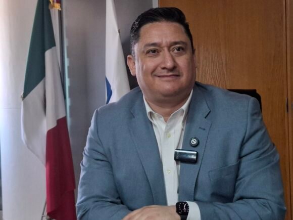 Alfredo Chávez acusa pago de 25 mil pesos por camión y afirma que la base electoral de Morena “se mueve en camiones, no por su propio pie”
