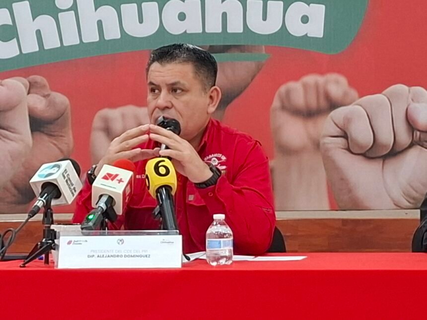 Alejandro Domínguez califica de “vacilada” recolección de firmas contra Maru Campos