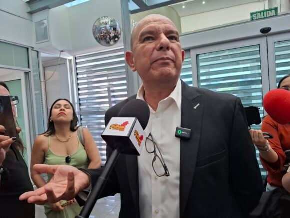 20260528_111233 “Se ha escudado en una narrativa de persecución política”: Cuauhtémoc Estrada cuestiona ausencia de Maru Campos ante la FGR