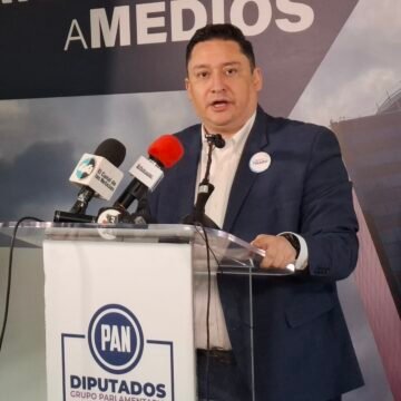 “No hay un solo elemento jurídico para un juicio político; Morena está montando un show mediático: PAN