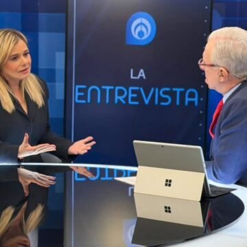 Maru sale a defenderse en medios nacionales… pero se le acaba el gas en el cierre