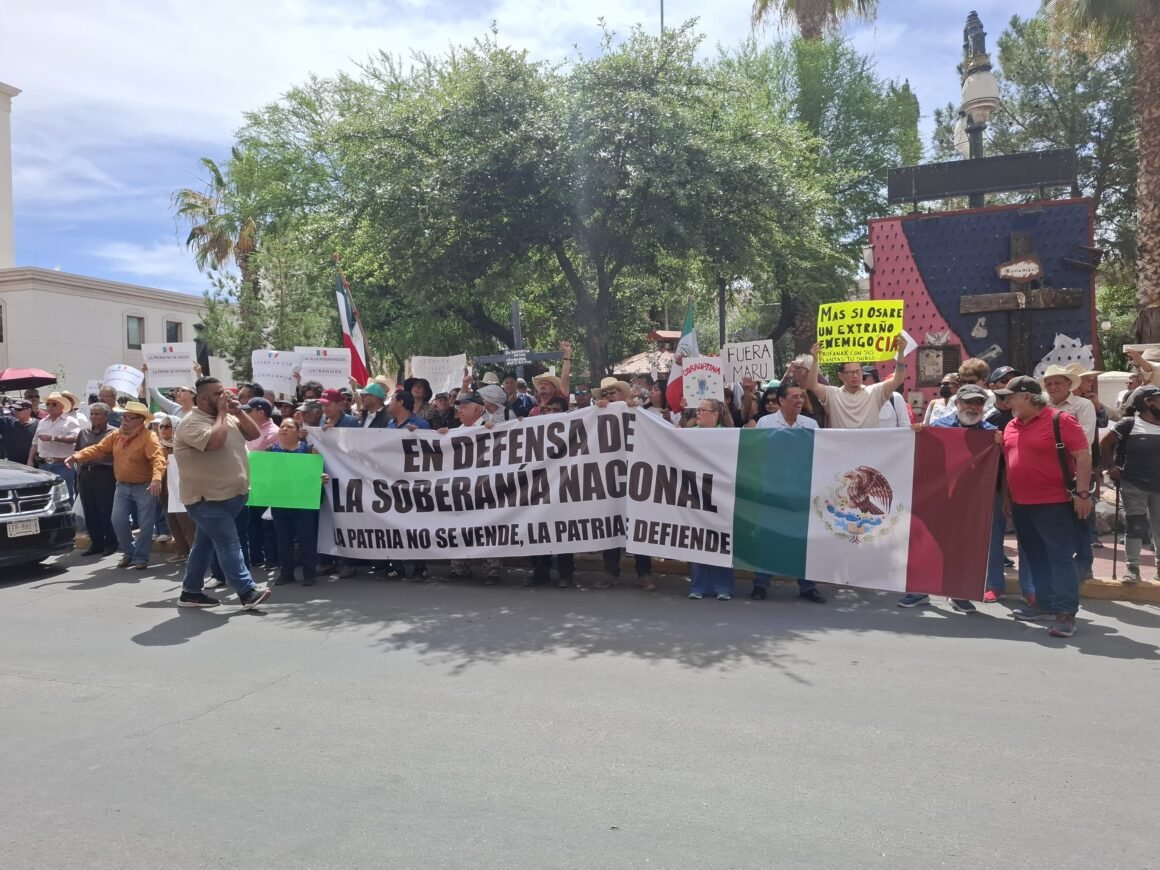 “Maru nos debe explicaciones”: marchan militantes de Morena contra la gobernadora