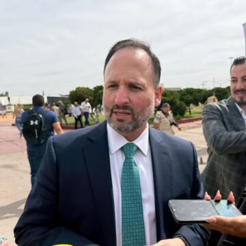 IMG-20260505-WA0047 “Llamó la atención la presencia de simpatizantes de Javier Corral”: Santiago de la Peña sobre manifestación contra Maru Campos