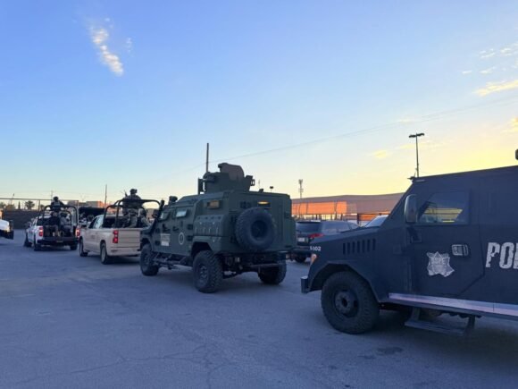 Trasladan a tres internos de penales de Chihuahua a instalaciones federales de máxima seguridad