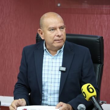 “Están distraídos”: Estrada acusa al gabinete de Maru Campos de dejar funciones vitales por andar en campaña
