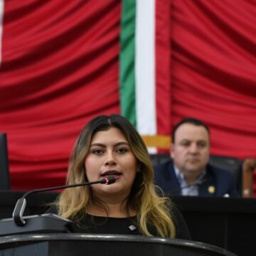 Irlanda Márquez pide combatir ciberacoso en Chihuahua