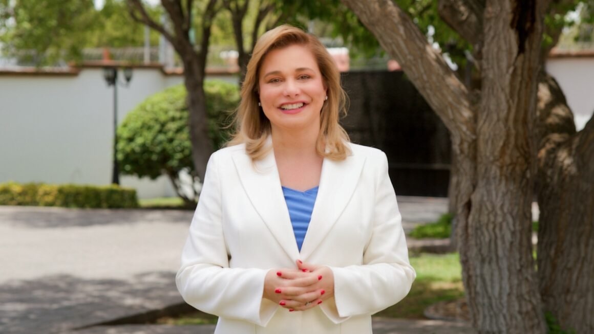 Crean sitio web en defensa de Maru Campos ante señalamientos de Morena