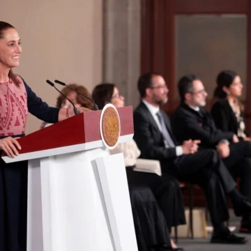“No hay imputación”: Sheinbaum aclara citatorio de la FGR a Maru Campos