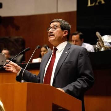 “Morena ya se parece al PRI”: Corral critica a la 4T… pero sigue cobrando como senador guinda