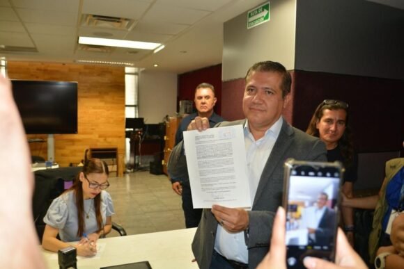 2c59d27b-0ac1-4015-b7cb-f8054e26fa8b Pide Cruz Pérez Cuéllar Parlamento Abierto para discutir reforma electoral