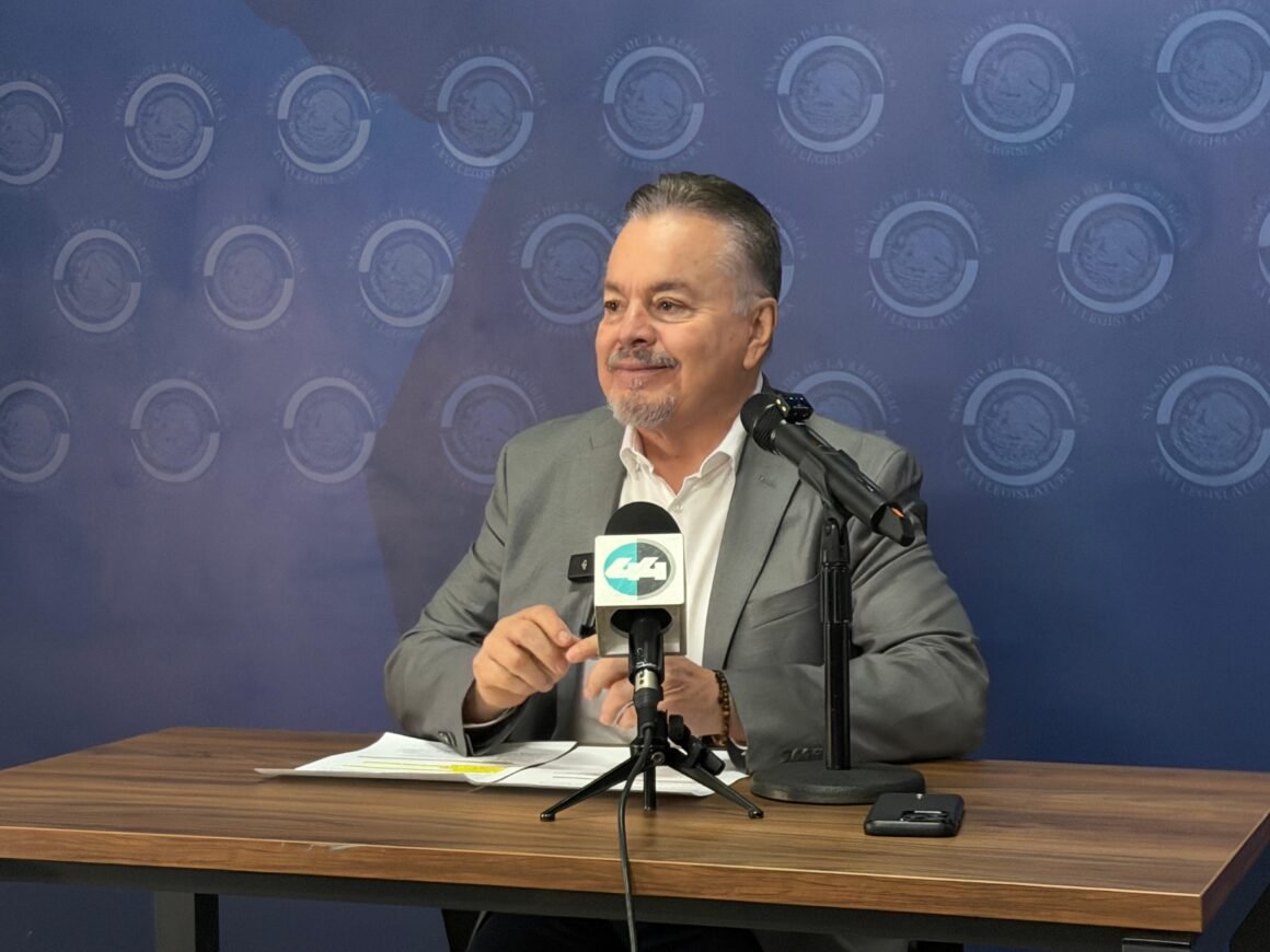 “Doblar las manos frente a los criminales no es papel del gobierno”: Mario Vázquez defiende visita de Calderón y Fox a Chihuahua
