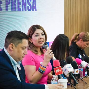 “No tengo favoritos, los quiero mucho a todos”: Daniela Álvarez sobre medición de aspirantes rumbo a 2027