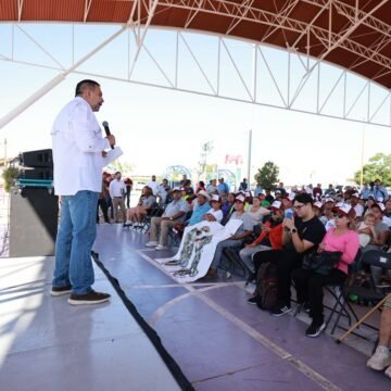 Cruz Pérez Cuéllar refrenda compromiso con Juárez y Chihuahua en reuniones con vecinos