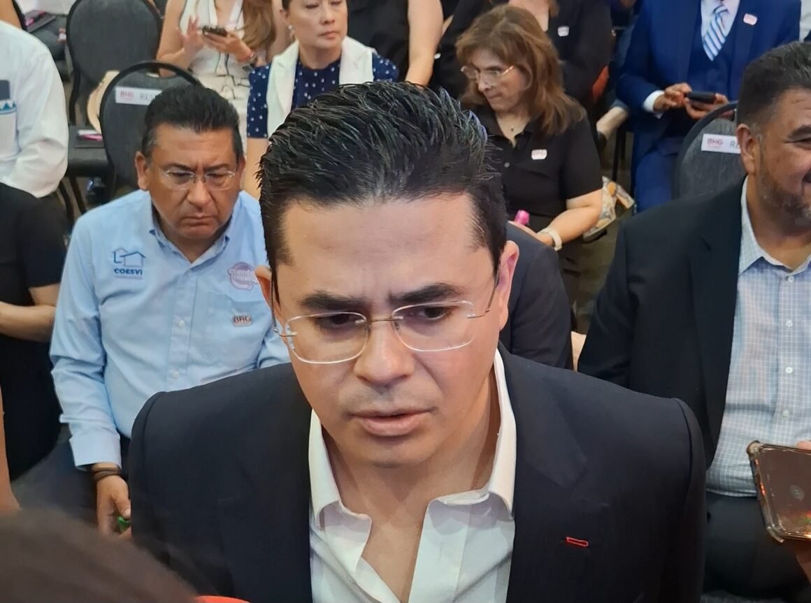 Rafael Loera pide no involucrar a su esposa en la polémica por video con Maru Campos